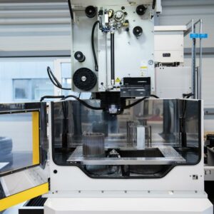 Rundel-Gmbh-Drahterodieren-Drahterosion-Bohrerodieren-Ebenweiler-Fanuc-c600ib-offen