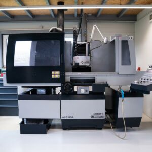 Rundel-Gmbh-Drahterodieren-Drahterosion-Bohrerodieren-Ebenweiler-Mikrostrahlkabinen-Flachschleifen-Okamoto-ACC52SA